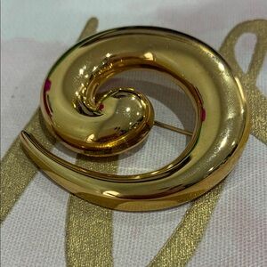 Monet Gold Spiral Brooch